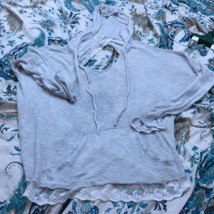 loose long sleeve top